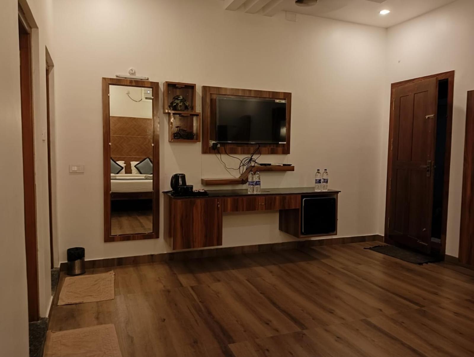 Grb Resort Tiruchchendūr Chambre photo